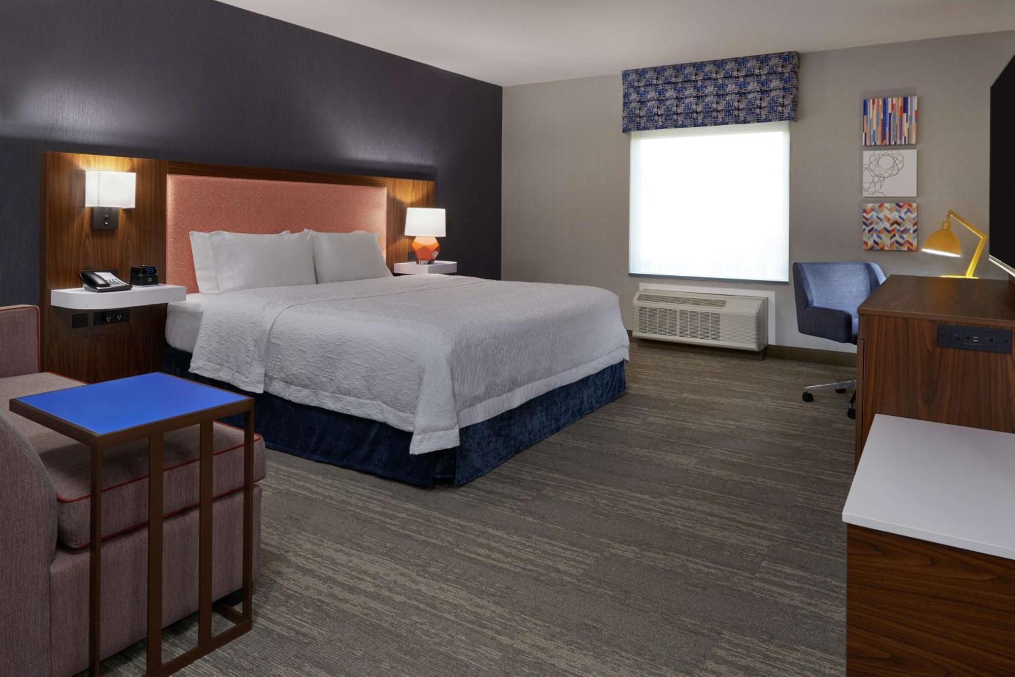 Hampton Inn & Suites Montreal-Dorval Exterior foto