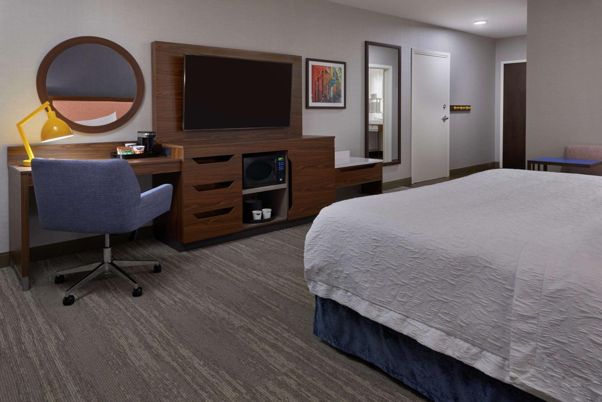 Hampton Inn & Suites Montreal-Dorval Exterior foto